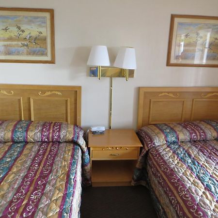 Pine Crest Motor Lodge Holly Springs Экстерьер фото