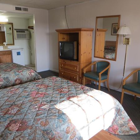 Pine Crest Motor Lodge Holly Springs Экстерьер фото