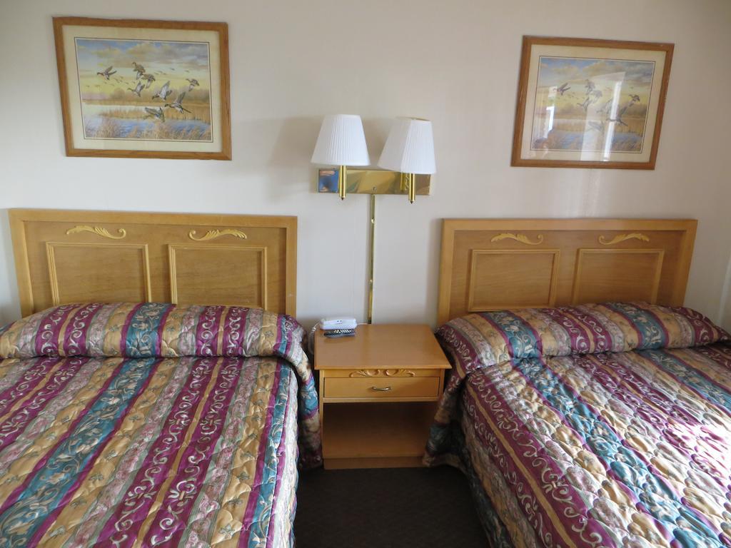 Pine Crest Motor Lodge Holly Springs Экстерьер фото